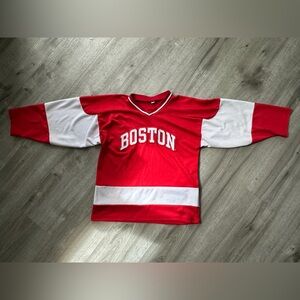 Red and white BOSTON hockey jersey